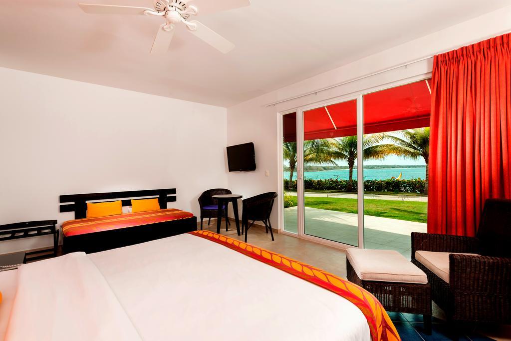 Decameron Baru Pendales Room photo